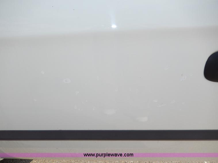 image for item H3024 2002 Dodge Caravan SE van