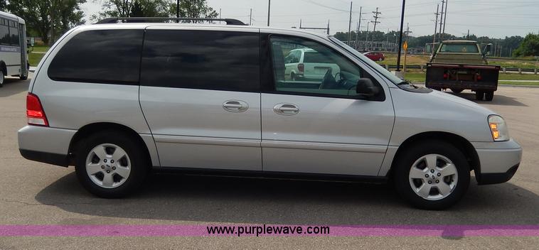 image for item H3025 2007 Ford Freestar SE van