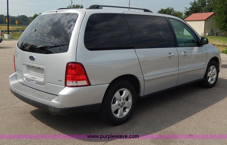 image for item H3025 2007 Ford Freestar SE van