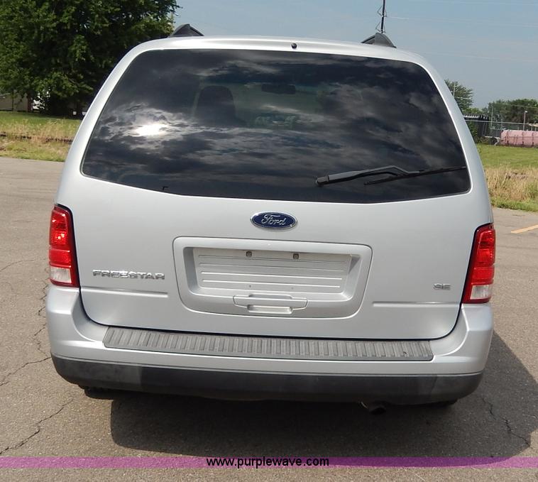 image for item H3025 2007 Ford Freestar SE van