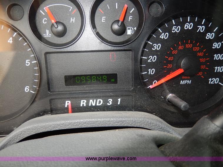 image for item H3025 2007 Ford Freestar SE van