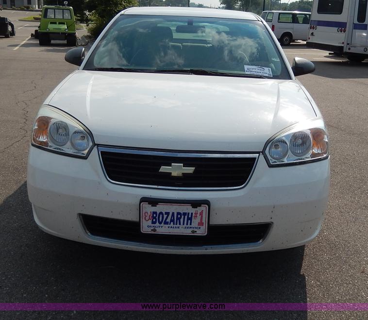 image for item H3026 2007 Chevrolet Malibu MAXX LS