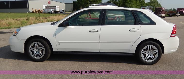image for item H3026 2007 Chevrolet Malibu MAXX LS