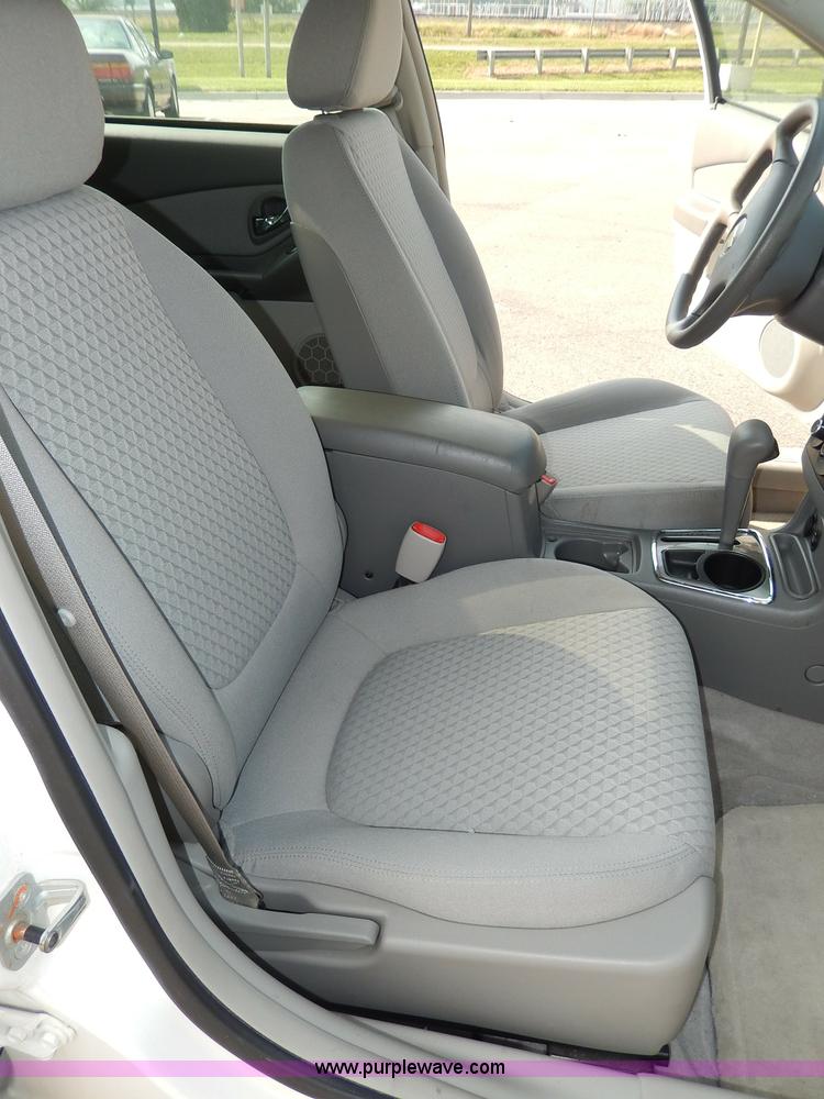 image for item H3026 2007 Chevrolet Malibu MAXX LS