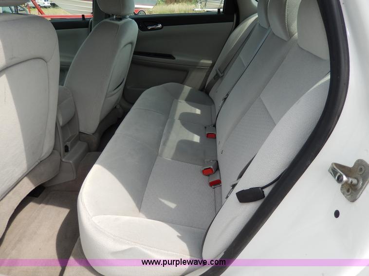 image for item H3028 2008 Chevrolet Impala LS