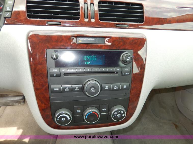 image for item H3028 2008 Chevrolet Impala LS