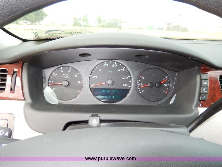 image for item H3028 2008 Chevrolet Impala LS