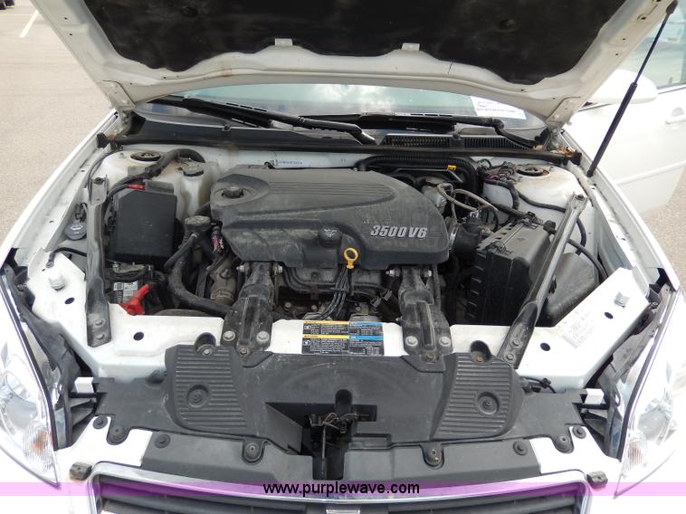 image for item H3028 2008 Chevrolet Impala LS