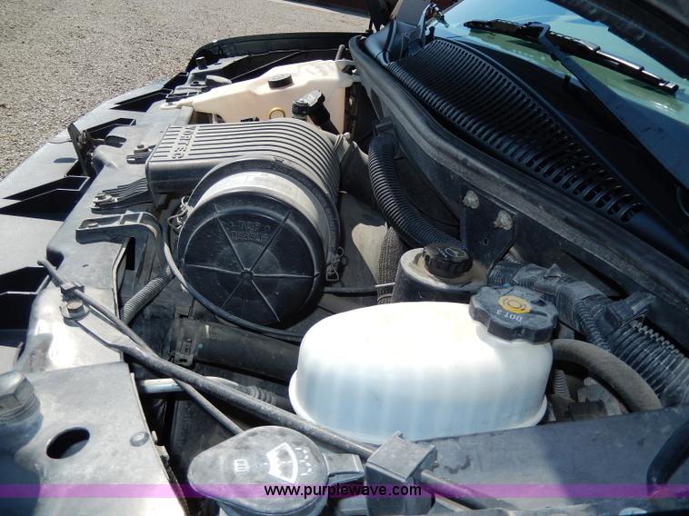 image for item H3035 2003 Chevrolet Express 1500 van