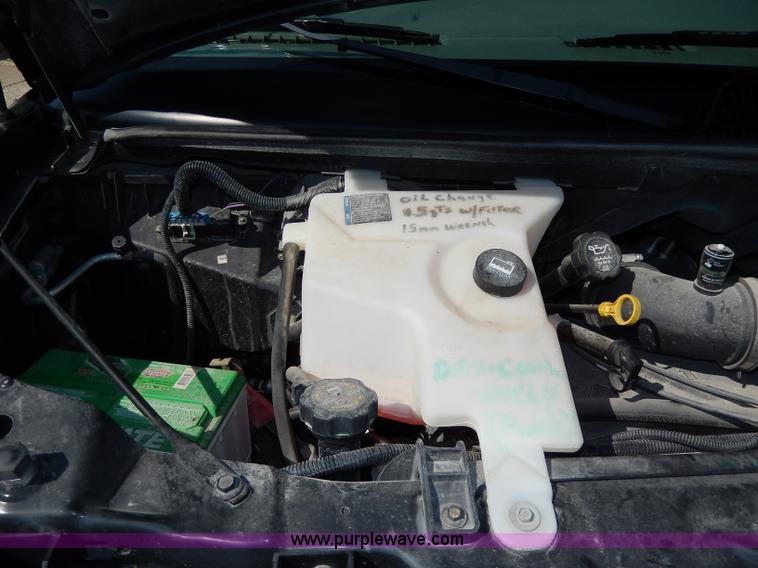 image for item H3035 2003 Chevrolet Express 1500 van