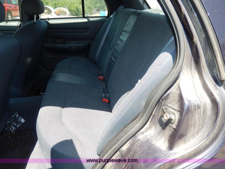 image for item H3042 2002 Ford Crown Victoria Police Interceptor