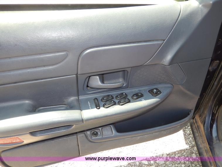 image for item H3042 2002 Ford Crown Victoria Police Interceptor