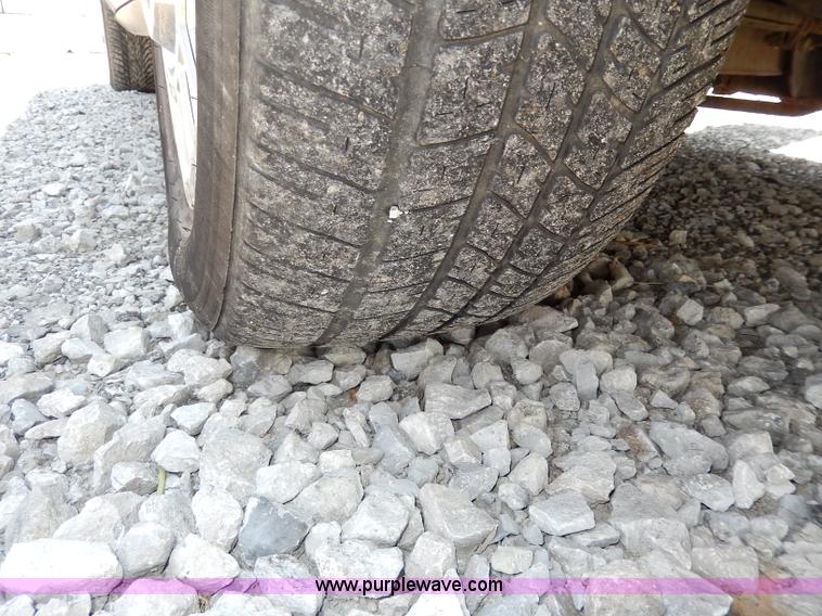 image for item H3042 2002 Ford Crown Victoria Police Interceptor