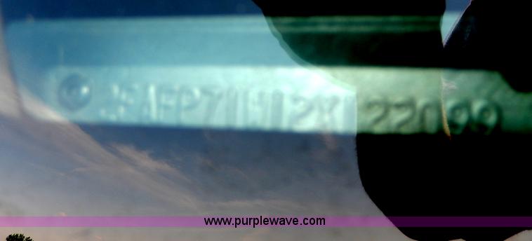 image for item H3042 2002 Ford Crown Victoria Police Interceptor