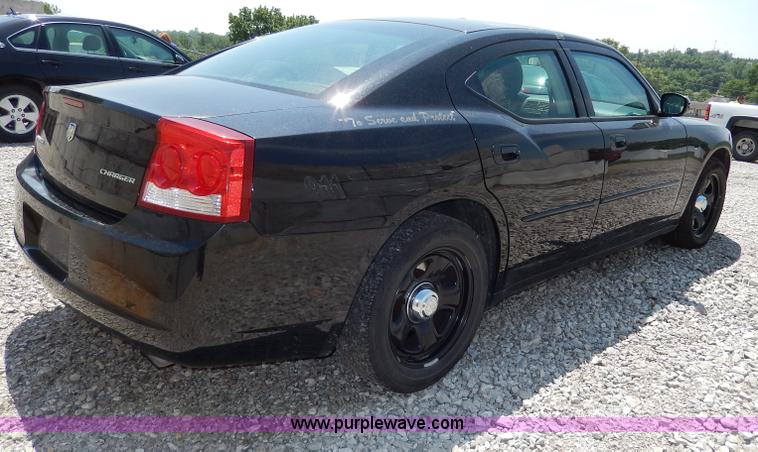 image for item H3043 2010 Dodge Charger
