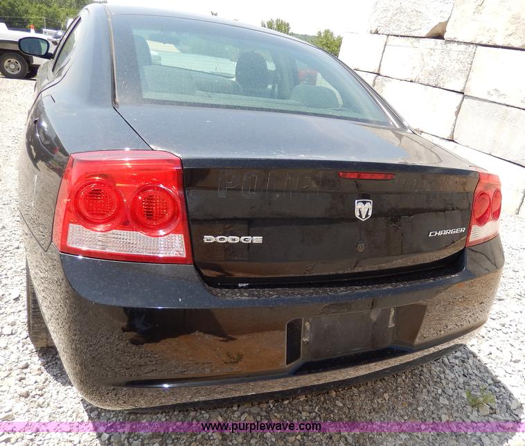 image for item H3043 2010 Dodge Charger