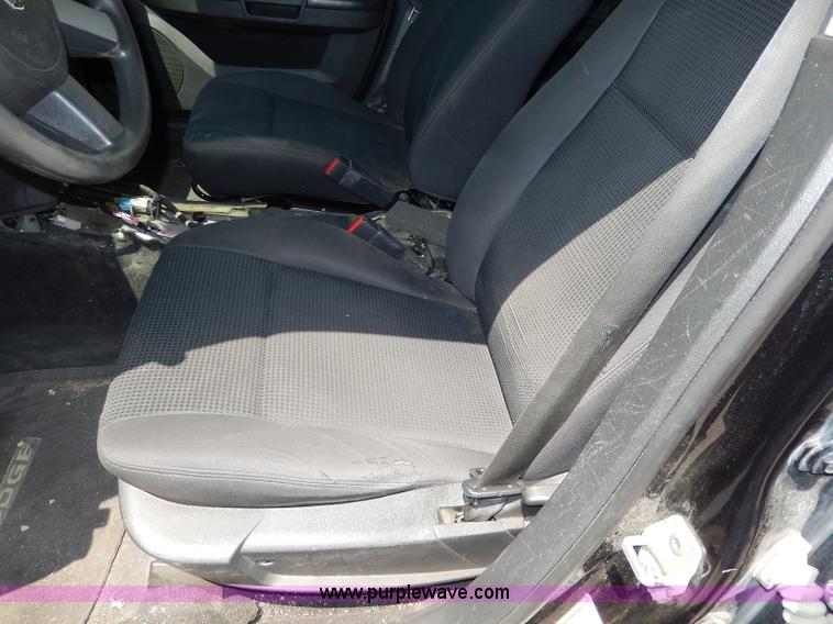 image for item H3043 2010 Dodge Charger