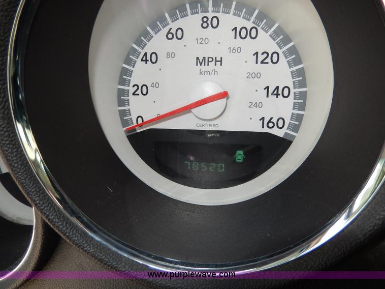 image for item H3043 2010 Dodge Charger