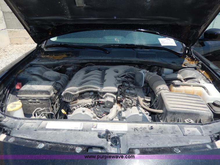 image for item H3043 2010 Dodge Charger