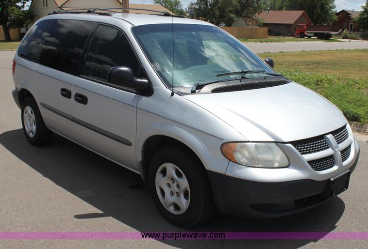 image for item H7380 2001 Dodge Caravan SE minivan