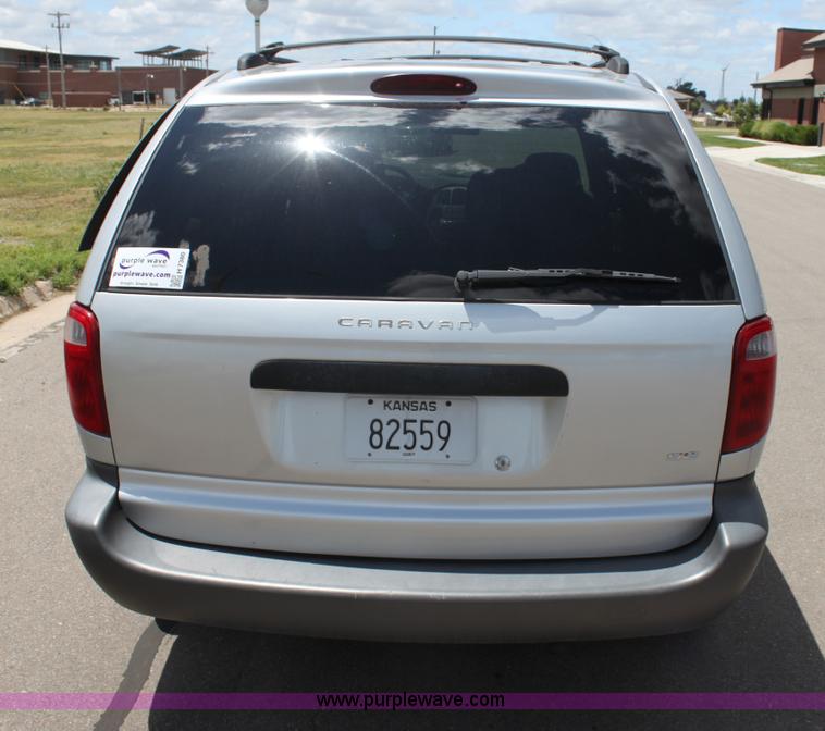 image for item H7380 2001 Dodge Caravan SE minivan