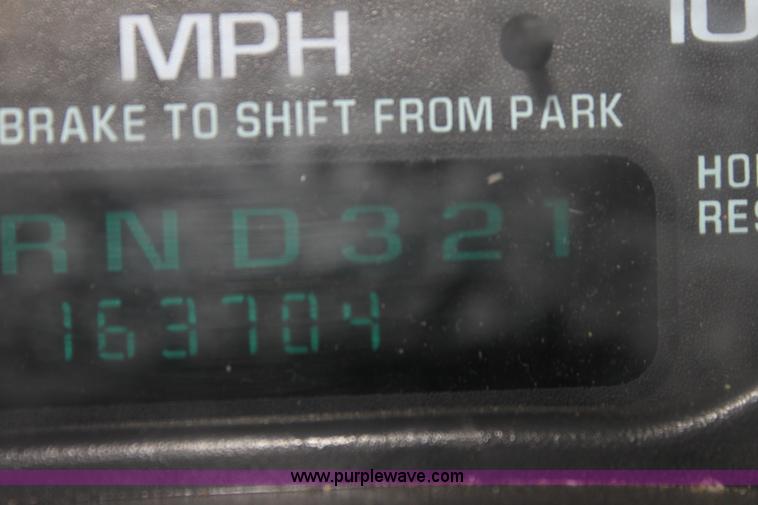 image for item H7381 2000 Chevrolet Silverado 1500 Ext. Cab pickup truck