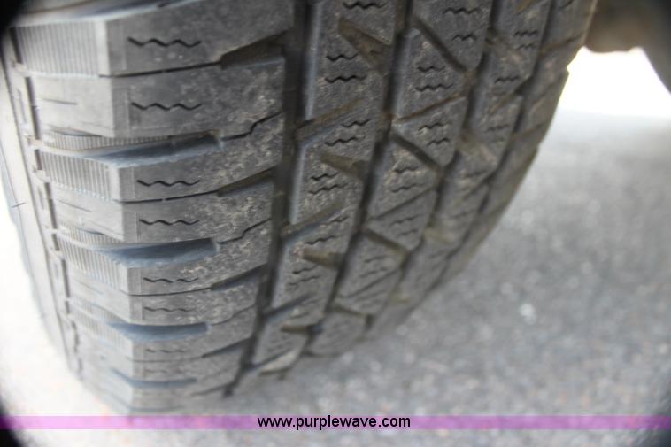 image for item H7381 2000 Chevrolet Silverado 1500 Ext. Cab pickup truck