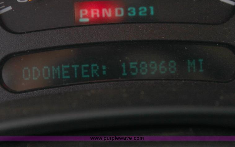 image for item H7382 2004 Chevrolet Silverado 1500 Ext. Cab pickup truck