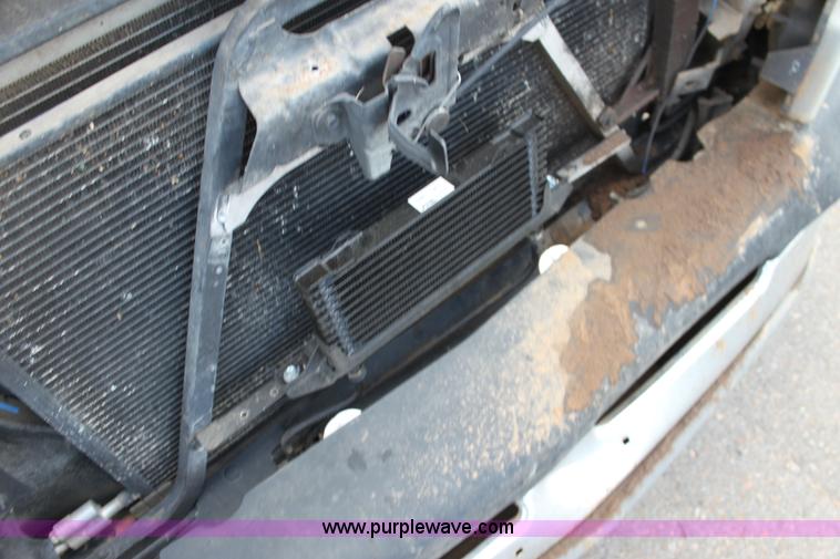 image for item H7382 2004 Chevrolet Silverado 1500 Ext. Cab pickup truck