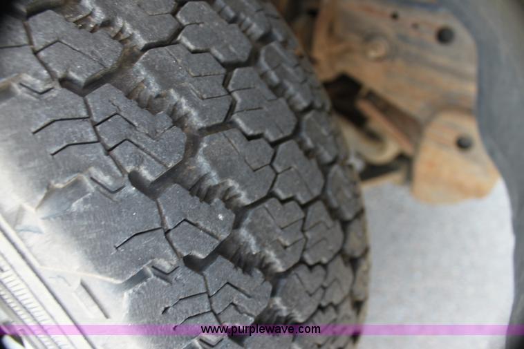 image for item H7382 2004 Chevrolet Silverado 1500 Ext. Cab pickup truck