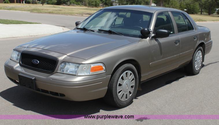image for item H7383 2007 Ford Crown Victoria Police Interceptor