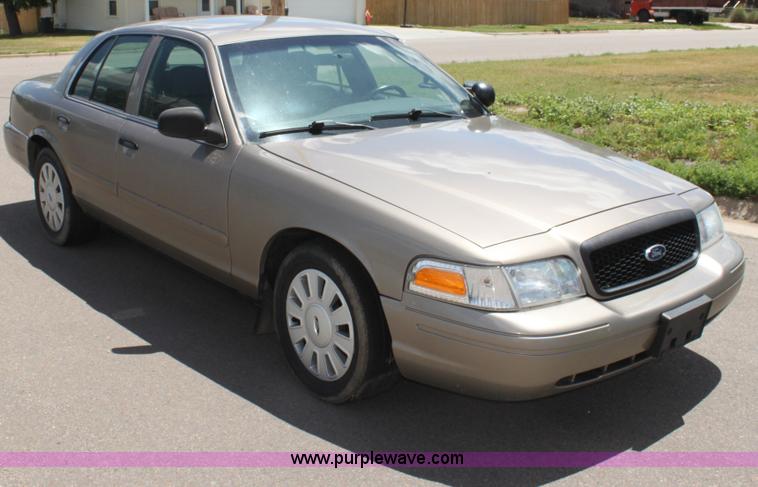 image for item H7383 2007 Ford Crown Victoria Police Interceptor