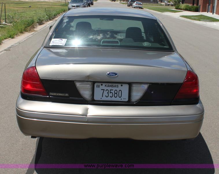 image for item H7383 2007 Ford Crown Victoria Police Interceptor