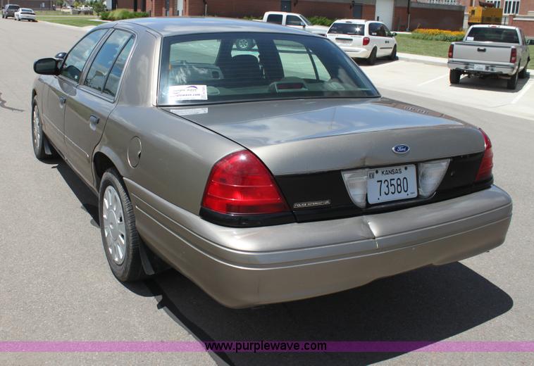 image for item H7383 2007 Ford Crown Victoria Police Interceptor