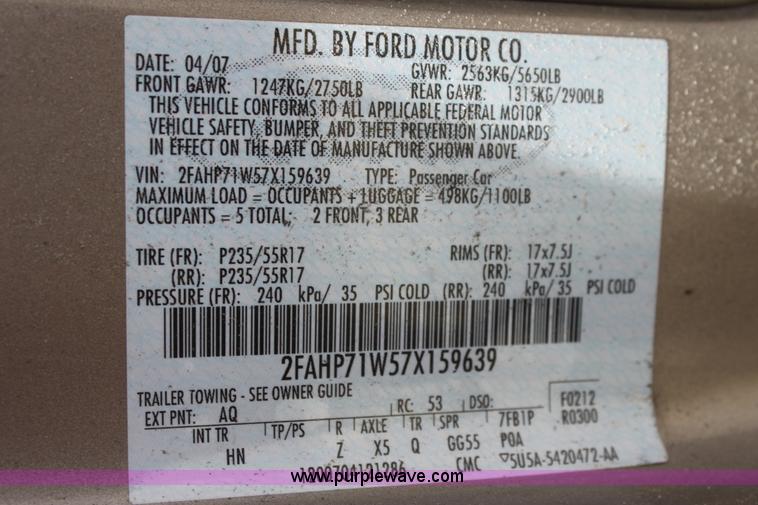 image for item H7383 2007 Ford Crown Victoria Police Interceptor