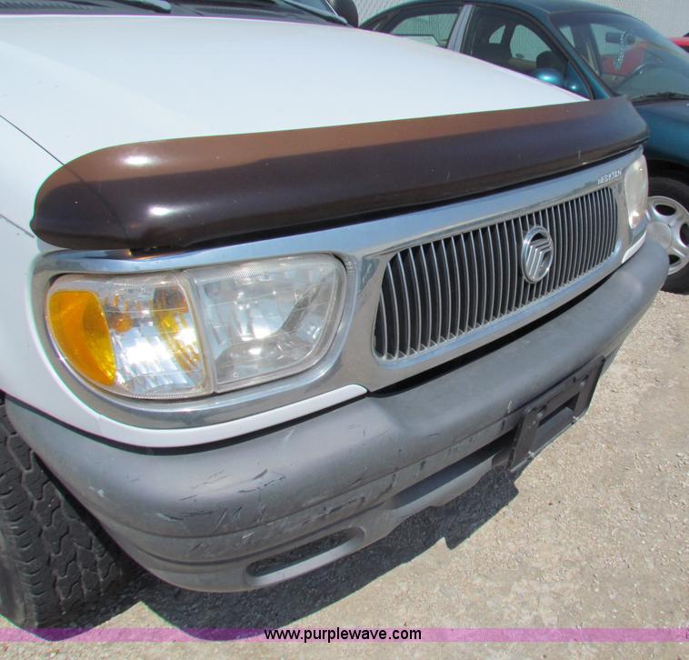 image for item H7395 1998 Mercury Mountaineer SUV