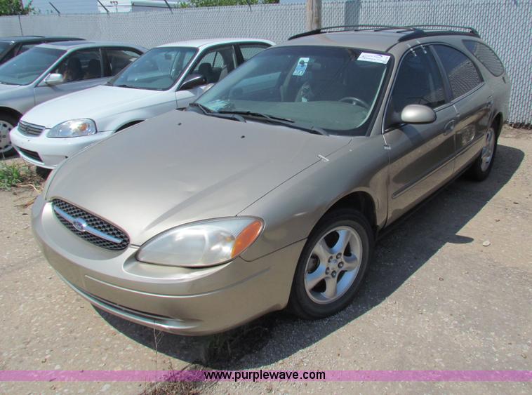 image for item H7397 2001 Ford Taurus SE