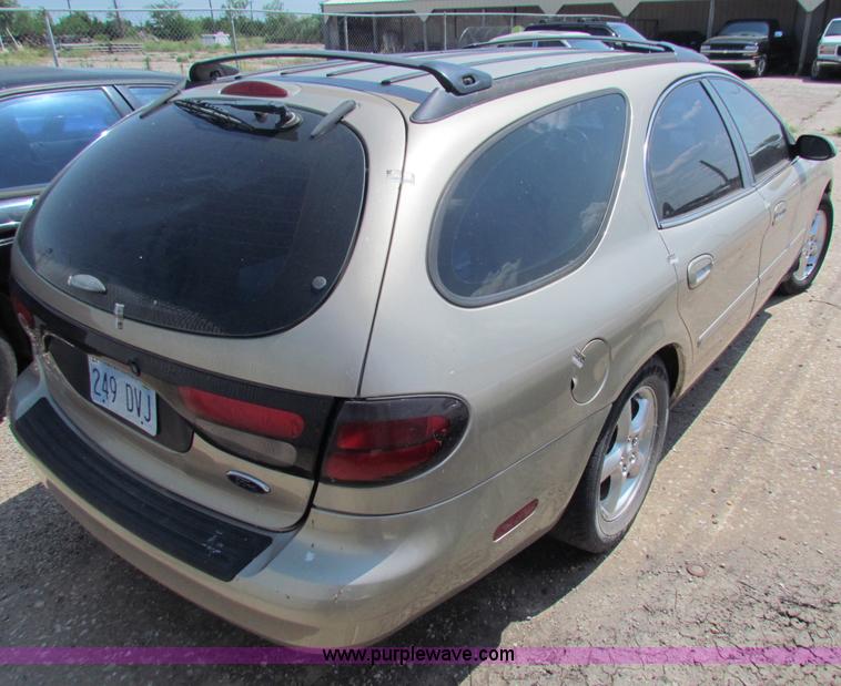 image for item H7397 2001 Ford Taurus SE