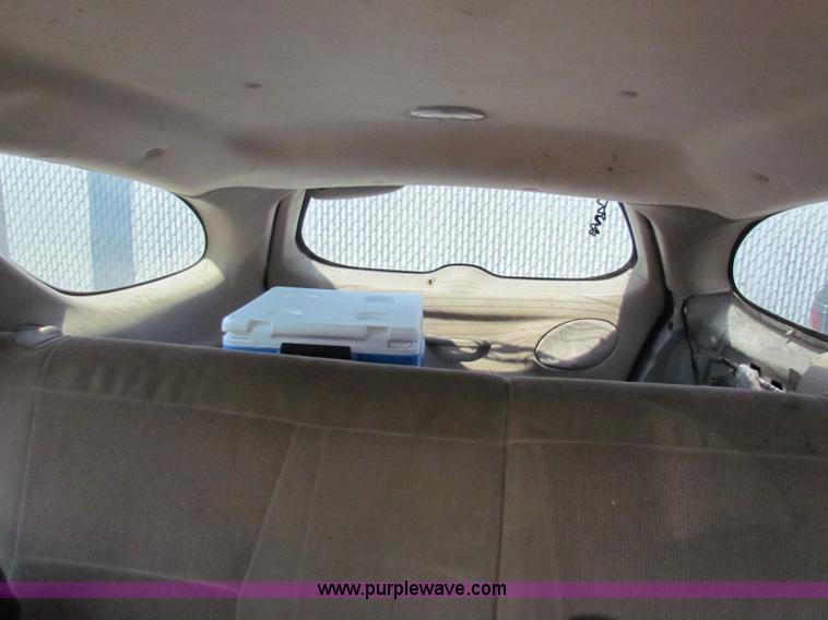 image for item H7397 2001 Ford Taurus SE