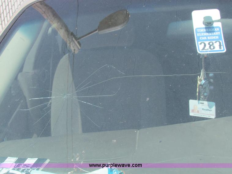 image for item H7397 2001 Ford Taurus SE