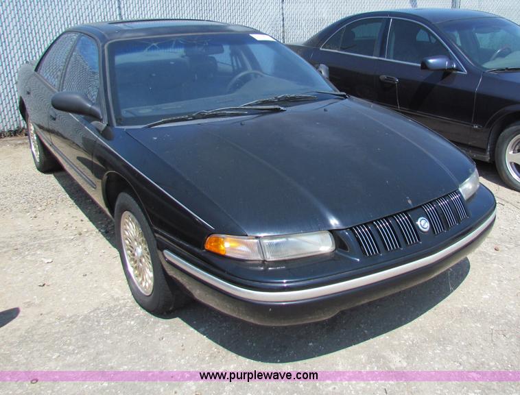image for item H7398 1996 Chrysler Concorde LX