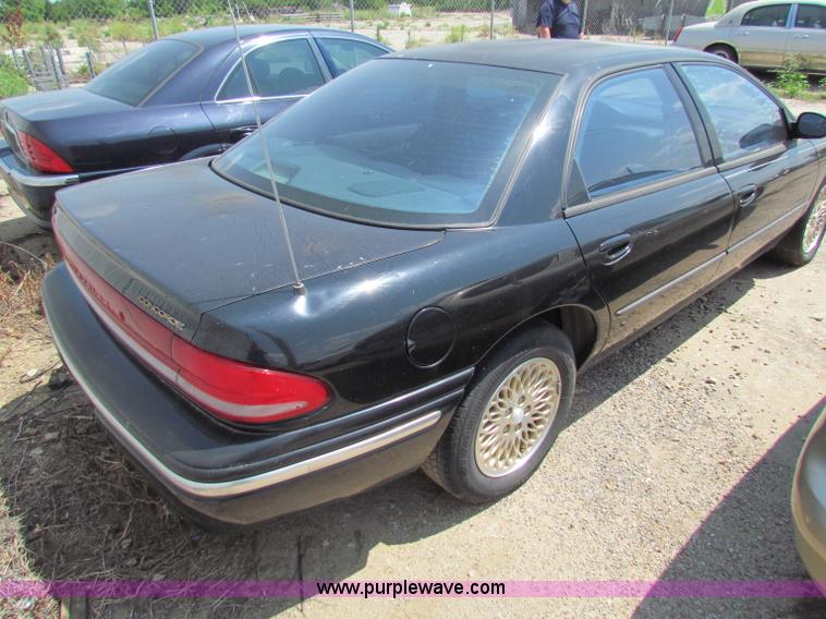 image for item H7398 1996 Chrysler Concorde LX