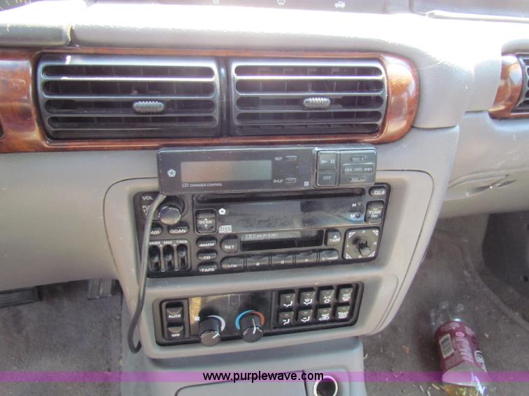 image for item H7398 1996 Chrysler Concorde LX