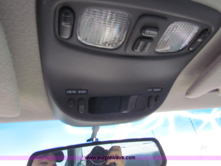 image for item H7398 1996 Chrysler Concorde LX