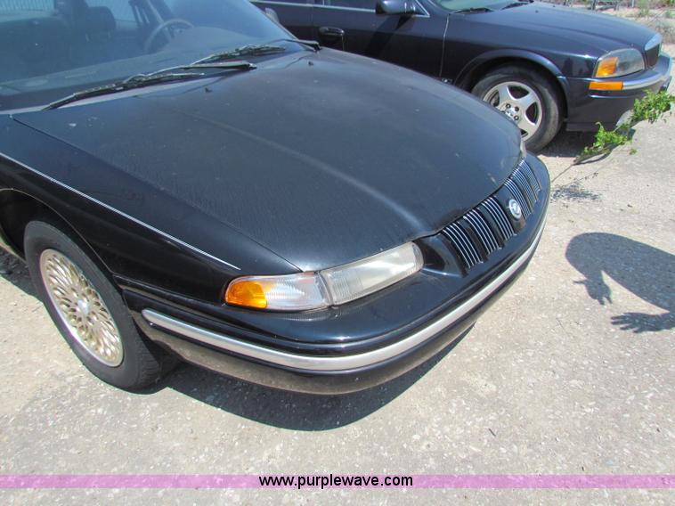 image for item H7398 1996 Chrysler Concorde LX