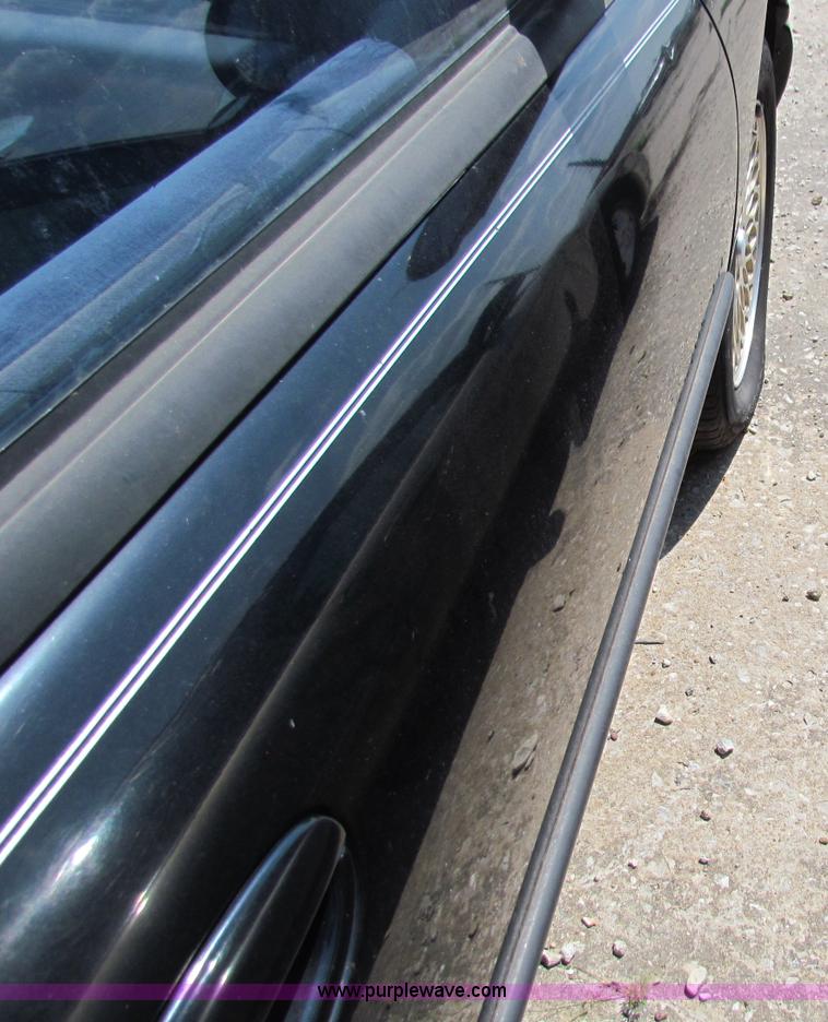 image for item H7398 1996 Chrysler Concorde LX