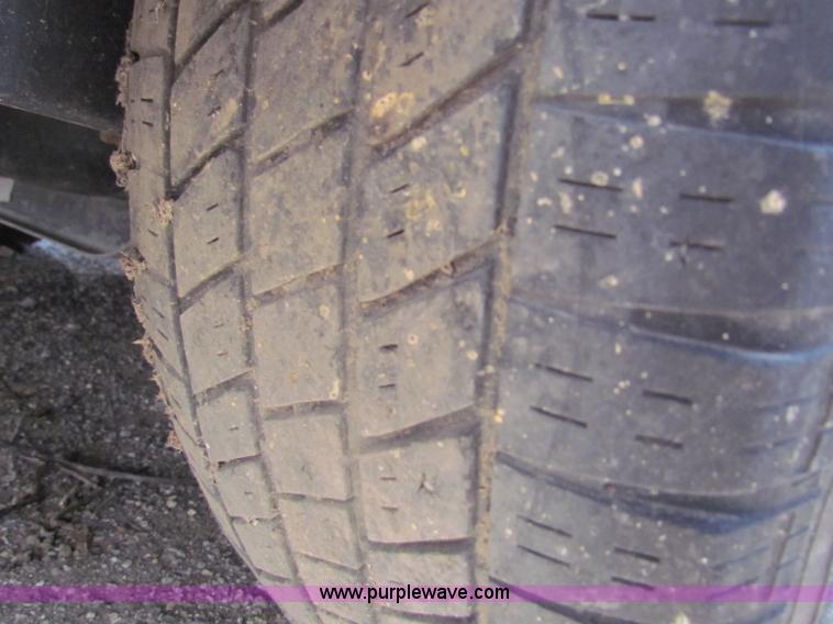 image for item H7398 1996 Chrysler Concorde LX