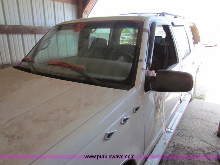 image for item H7399 1995 Chevrolet Suburban C1500 SUV