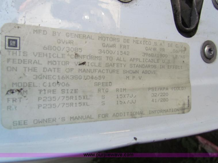 image for item H7399 1995 Chevrolet Suburban C1500 SUV