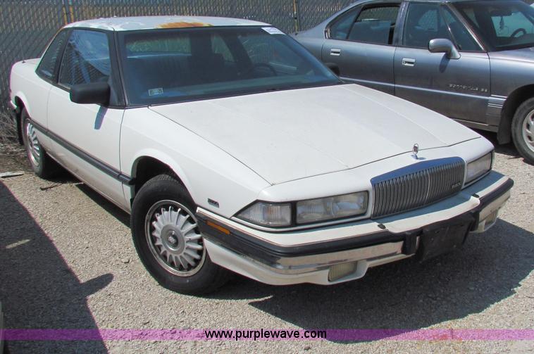image for item H7401 1991 Buick Regal Custom
